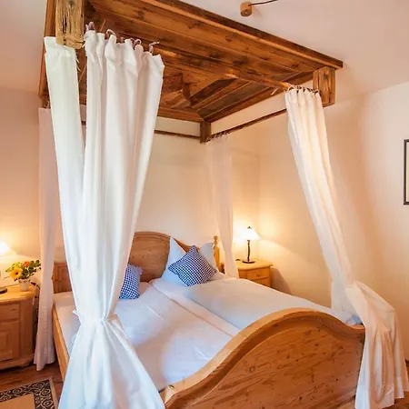 Zugspitzhotel Diana Thoerle ホテル 3*