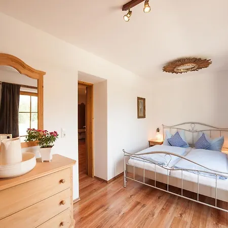 Zugspitzhotel Diana Thoerle فندق ايروالد